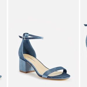 Velvet heeled sandal